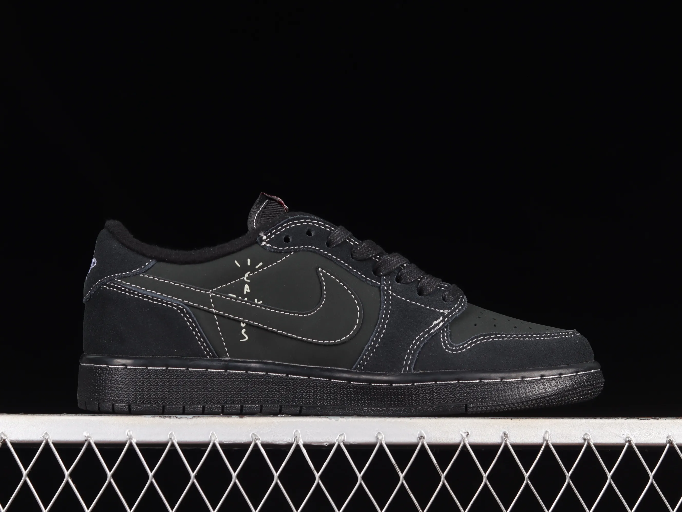 All Categories Air Jordan Jordan Series Basketball Shoes Air Jordan 1 Low Z Version Travis Scott x Air Jordan 1 Low OG "Triple Black" AJ1 Joe 1 Black Warrior Overhook DM7866-001